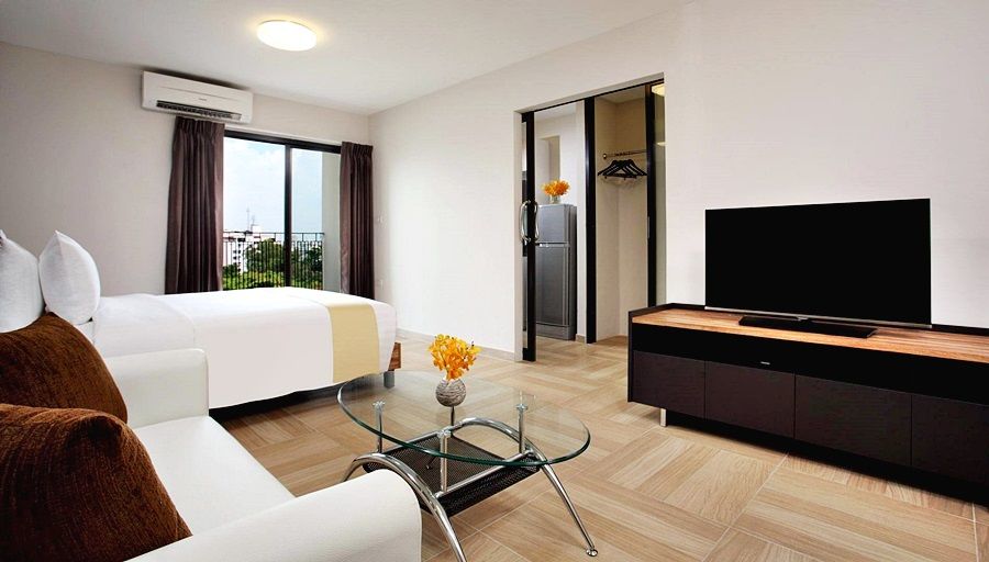 Chiva Bangkok Hotel - Sha Plus Экстерьер фото